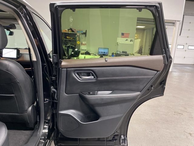 Certified 2023 Nissan Rogue SL w/ SL Premium Package AWD/4WD image 15