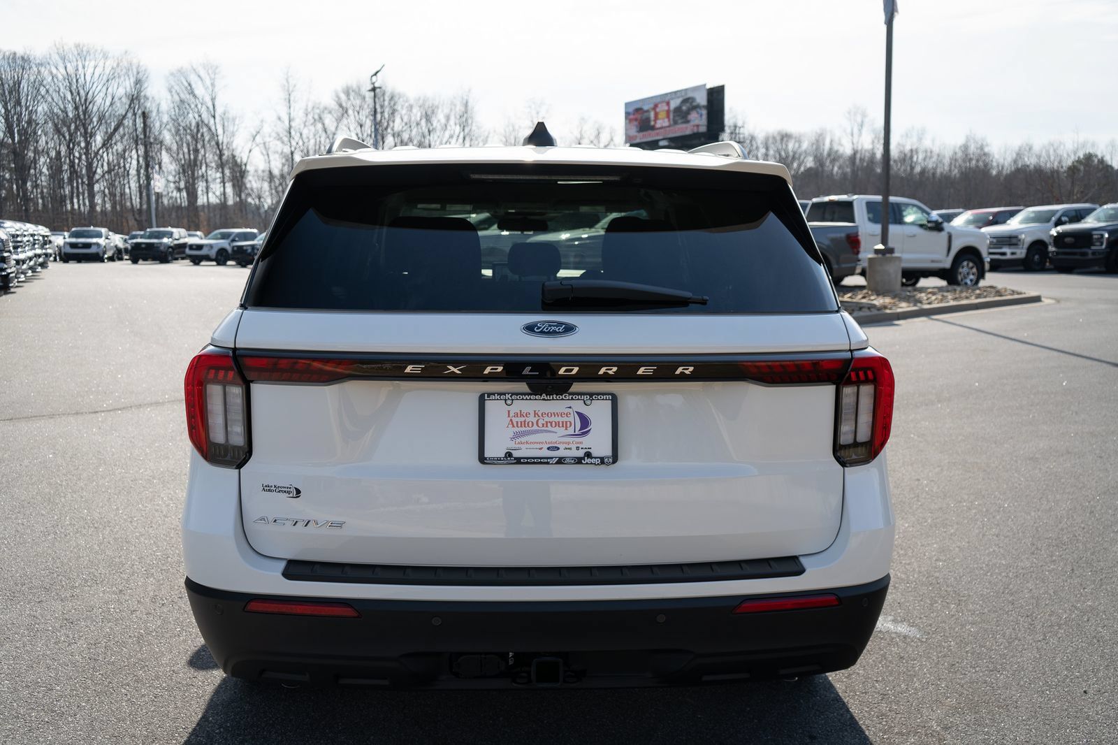 New 2026 Ford Explorer Active RWD image 8