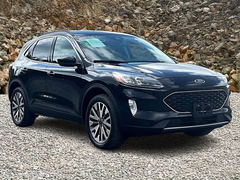 Used 2021 Ford Escape Titanium image 11