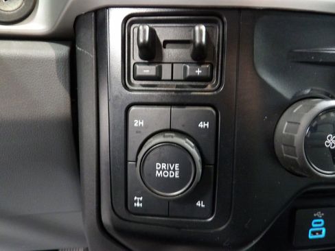 Used 2024 Ford F250 XLT AWD/4WD image 44
