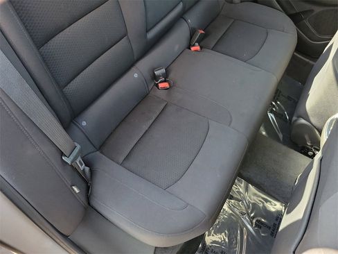 Used 2023 Chevrolet Malibu LT image 21