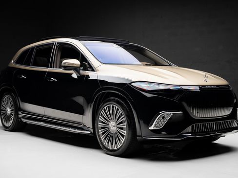 Used 2024 Mercedes-Benz Maybach EQS 680 4MATIC image 92