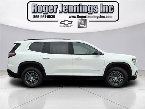 Used 2025 GMC Acadia Elevation image 5
