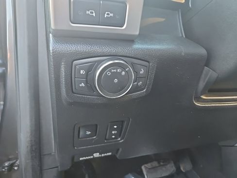 Used 2019 Ford F350 Platinum w/ Platinum Ultimate Package image 13