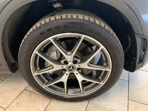 Used 2022 Mercedes-Benz GLC 300 4MATIC image 10