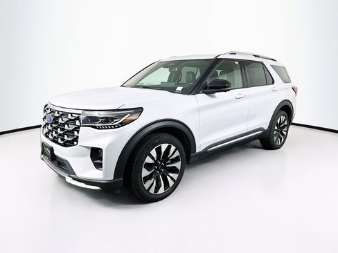 Used 2025 Ford Explorer Platinum w/ LUX Leather Package image 3