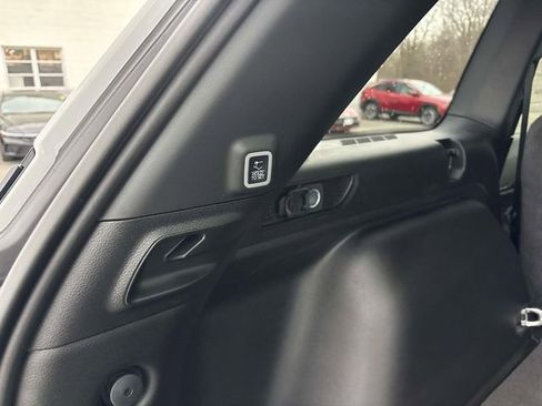 New 2025 Jeep Grand Cherokee Altitude image 5