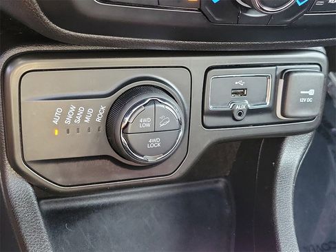 Used 2022 Jeep Renegade Trailhawk w/ Sun/Sound Group image 13