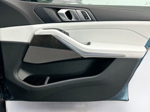 Certified 2026 BMW X5 xDrive40i w/ Climate Comfort Package image 24