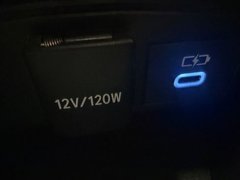 Used 2022 Toyota Corolla LE FWD image 20