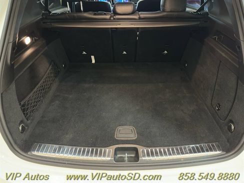 Used 2023 Mercedes-Benz GLE 350 w/ Premium Package image 9