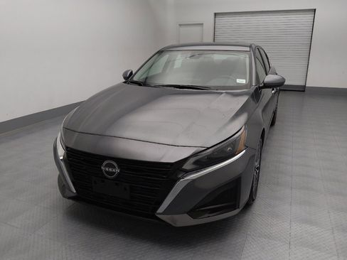 Used 2023 Nissan Altima 2.5 SV image 15