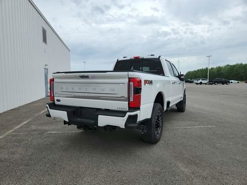 Used 2024 Ford F250 Platinum w/ FX4 Off-Road Package AWD/4WD image 8