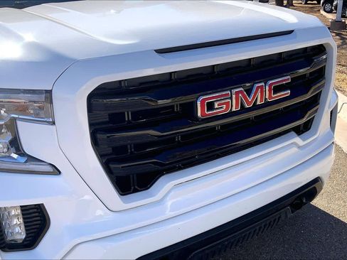 Used 2020 GMC Sierra 1500 Elevation w/ Elevation Value Package image 29