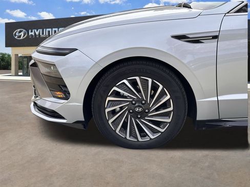 Certified 2025 Hyundai Sonata SEL image 8