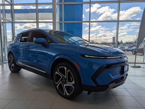 New 2026 Chevrolet Equinox EV LT w/ Convenience Package II image 34