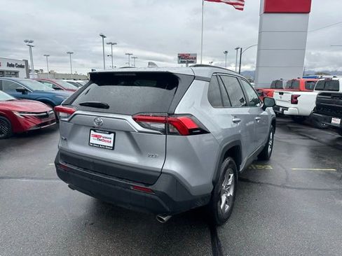 Used 2025 Toyota RAV4 XLE FWD image 10