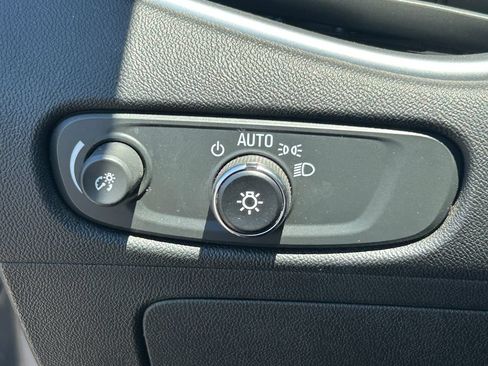 Used 2023 Chevrolet Malibu LT FWD image 24