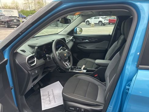 Used 2026 Chevrolet TrailBlazer LT w/ Convenience Package FWD image 39