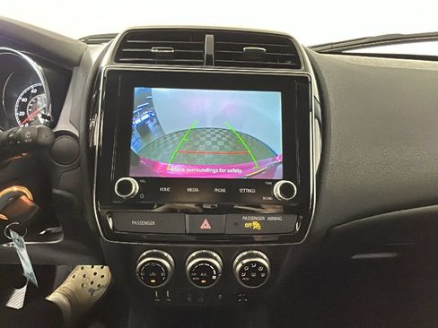 Used 2025 Mitsubishi Outlander Sport LE AWD/4WD image 26