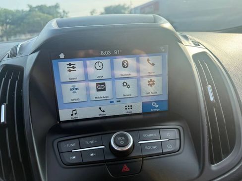 Used 2019 Ford Escape SEL AWD/4WD image 17