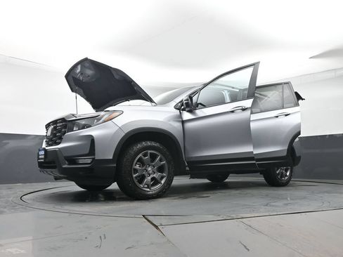 Certified 2024 Honda Passport TrailSport image 47