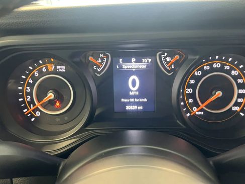 Used 2025 Jeep Gladiator Sport AWD/4WD image 32