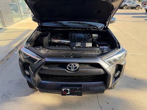 Used 2018 Toyota 4Runner SR5 Premium AWD/4WD image 22