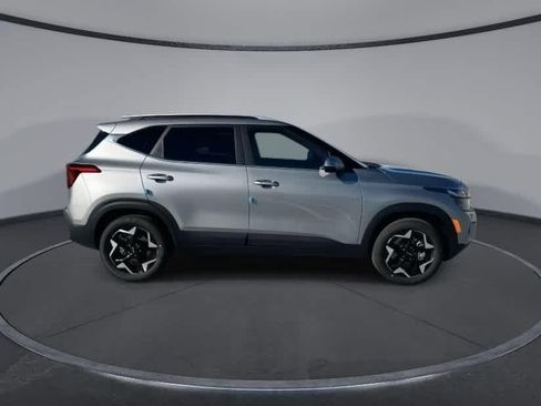 New 2026 Kia Seltos EX image 6