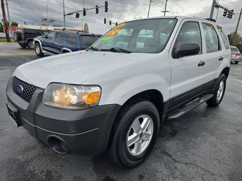Used 2006 Ford Escape XLS AWD/4WD image 15