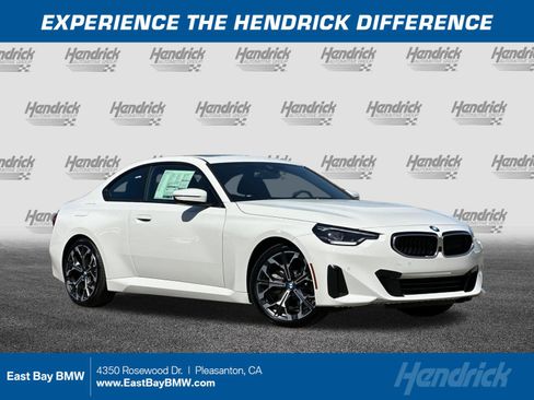 New 2026 BMW 230i 230i w/ Convenience Package image 1