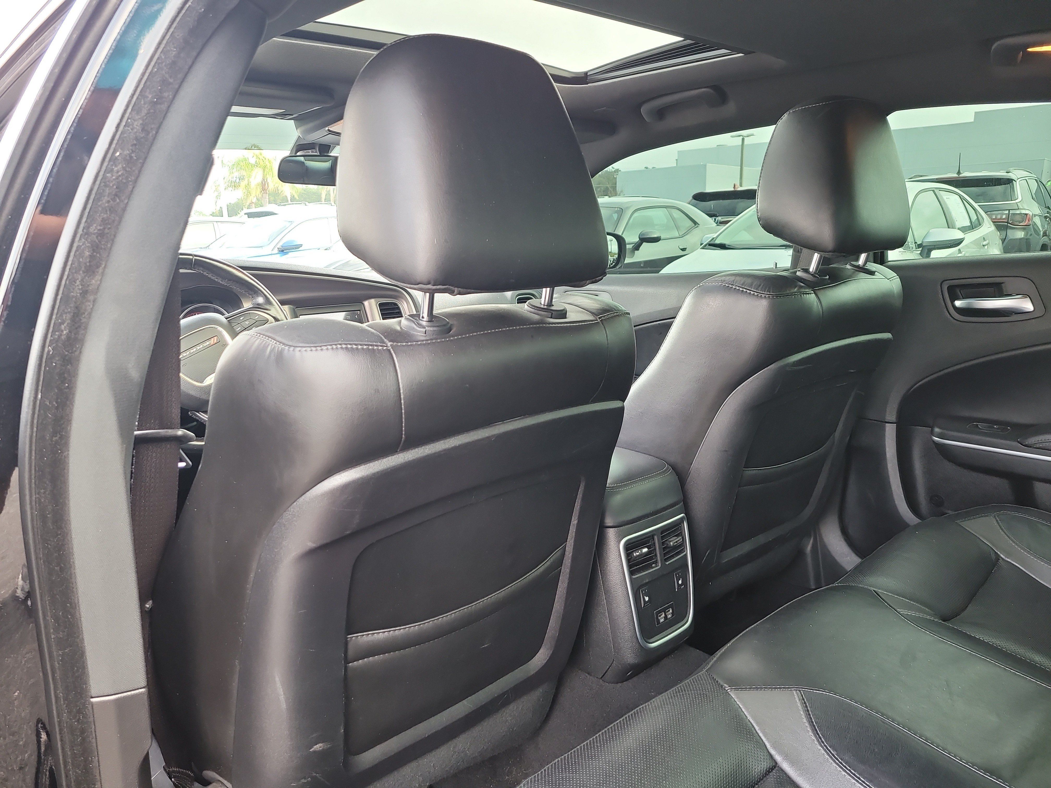 Used 2022 Dodge Charger SXT w/ Leather Interior Group RWD image 12