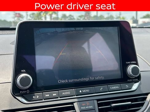 Used 2025 Nissan Altima 2.5 SV FWD image 18