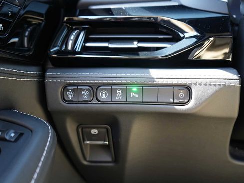 Certified 2026 Acura MDX SH-AWD w/ Advance Package image 24