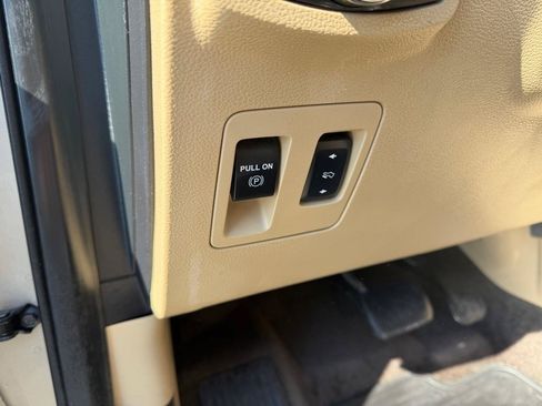 Used 2018 Ford F150 Lariat w/ Equipment Group 501A Mid AWD/4WD image 32