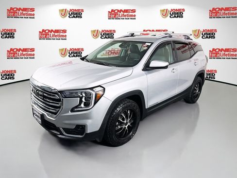 Used 2022 GMC Terrain SLT AWD/4WD image 12