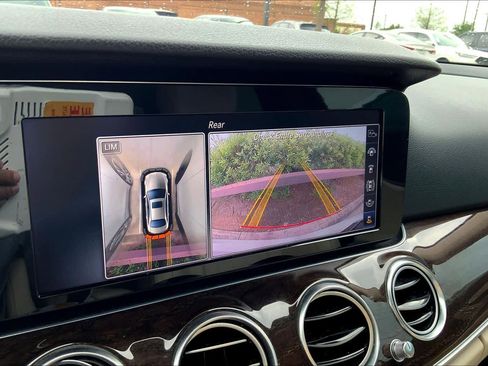 Used 2019 Mercedes-Benz E 300 image 27
