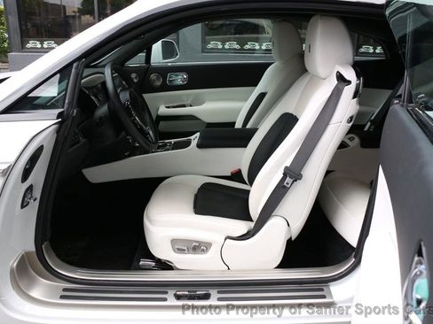 Used 2021 Rolls-Royce Wraith RWD image 24