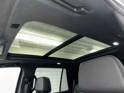 Certified 2024 Chevrolet Tahoe Z71 w/ Luxury Package image 7