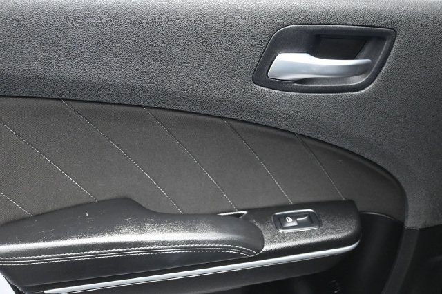 Used 2022 Dodge Charger R/T RWD image 11