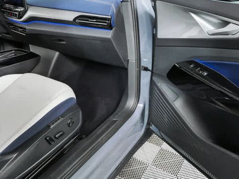 Certified 2024 Volkswagen ID.4 S RWD image 28
