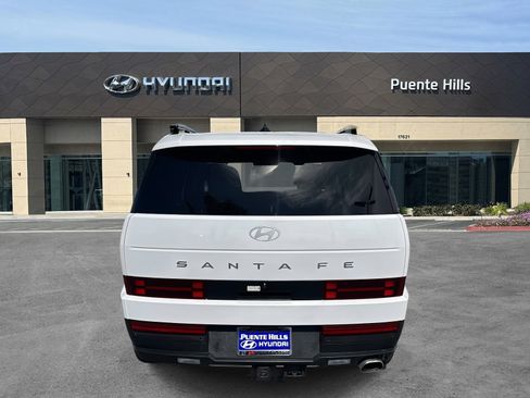 Used 2025 Hyundai Santa Fe SEL image 5