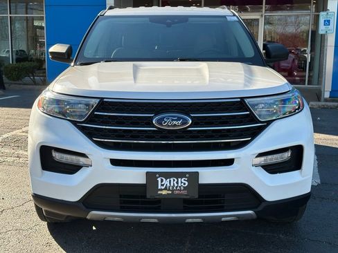 Used 2020 Ford Explorer XLT w/ Equipment Group 202A image 2