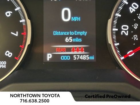 Used 2022 Toyota RAV4 LE w/ Carpet Mat Package (TMS) AWD/4WD image 9