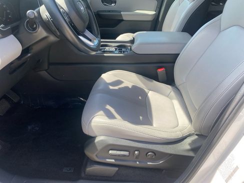 Certified 2025 Honda Pilot EX-L image 34