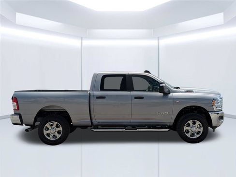 Used 2024 RAM 2500 Big Horn AWD/4WD image 8