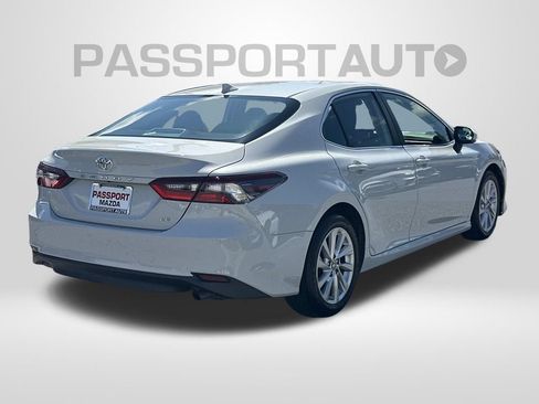 Used 2023 Toyota Camry LE w/ Convenience Package FWD image 5