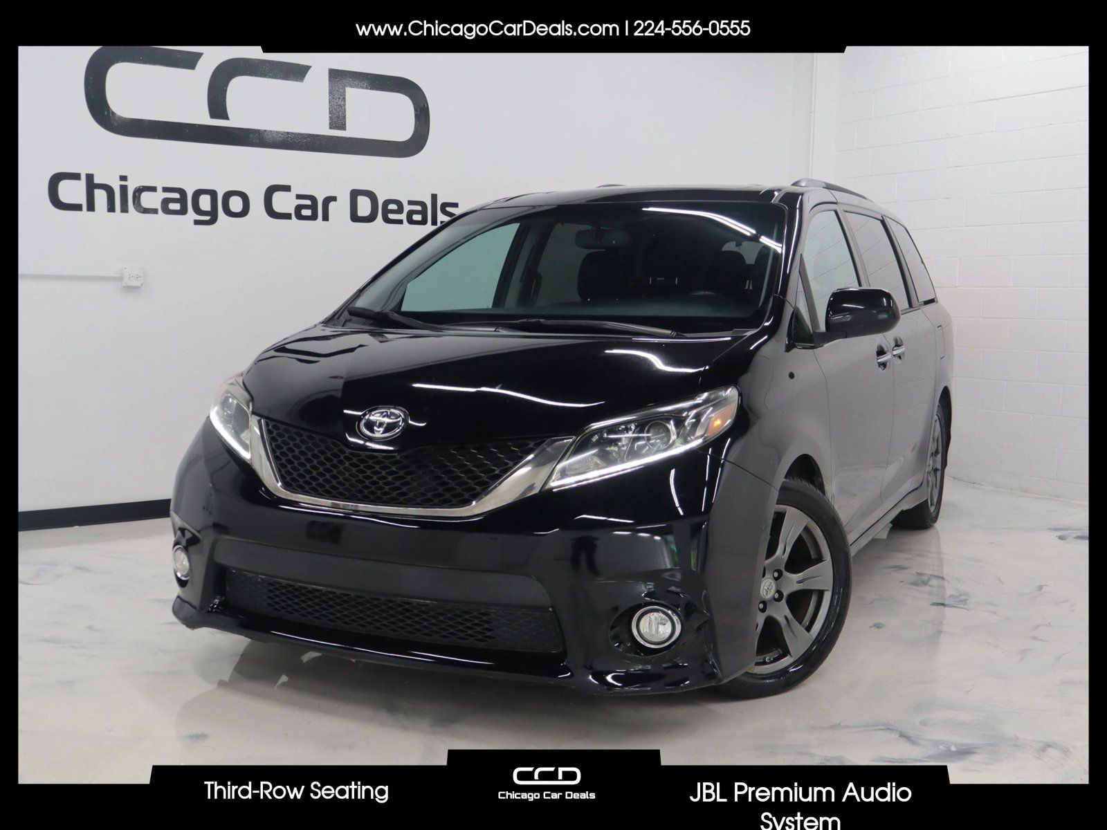 Used 2017 Toyota Sienna SE Premium FWD image 1