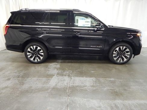 New 2025 Ford Expedition Platinum w/ Platinum Ultimate Package image 2