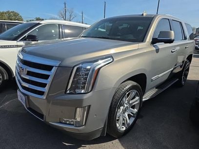 Used 2019 Cadillac Escalade Luxury